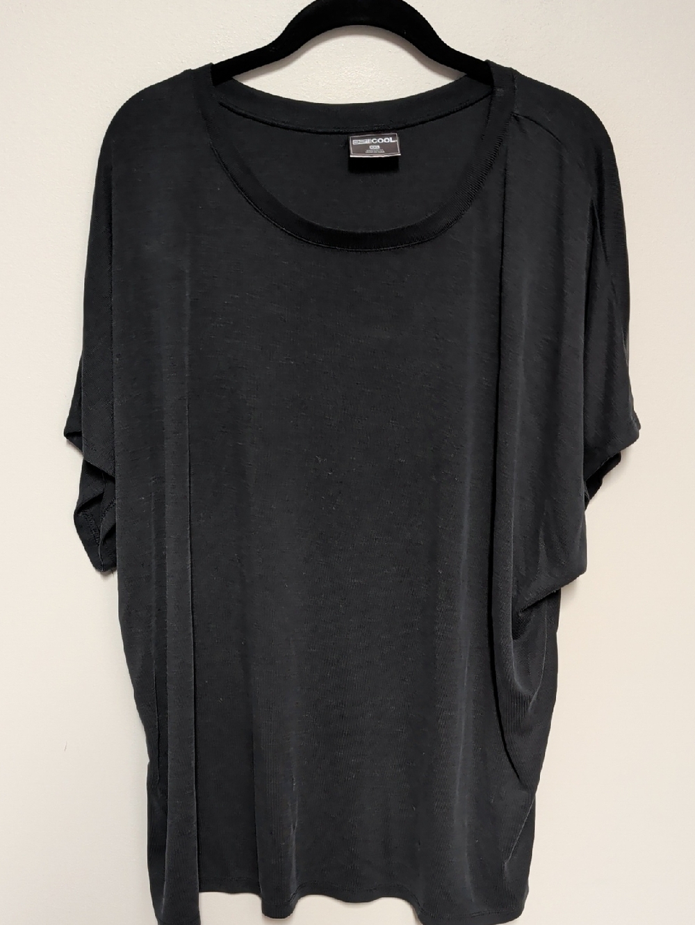 32 Degrees Black Short Sleeve Scoop Neck Tee